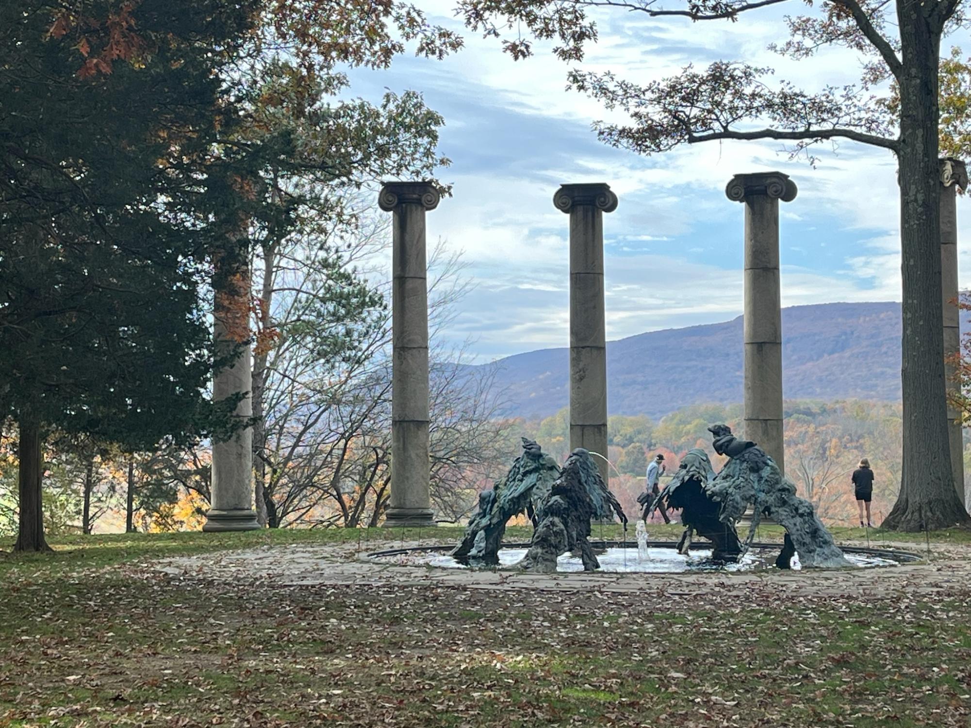 Art Students Visit New York at Storm King