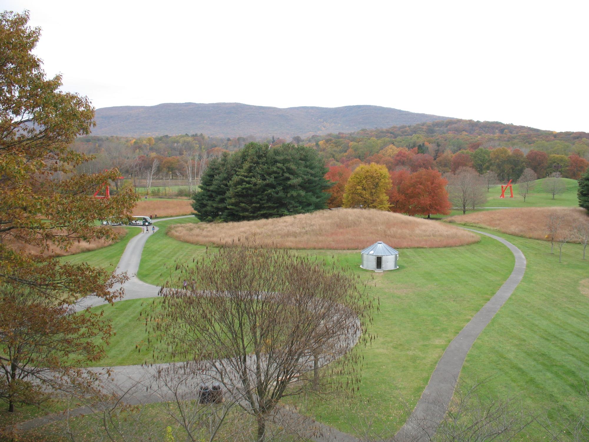 Art Students Visit New York at Storm King