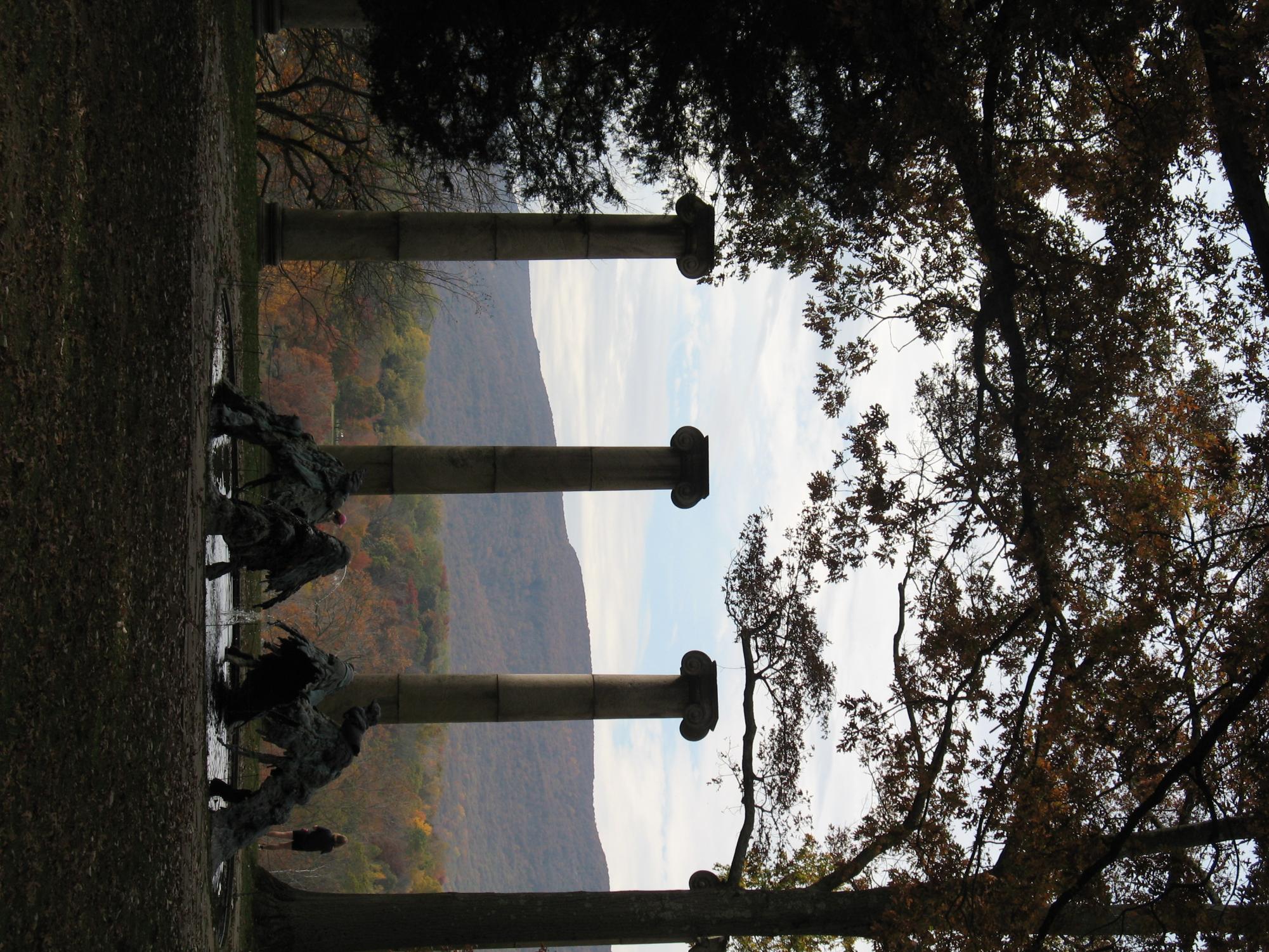 Art Students Visit New York at Storm King