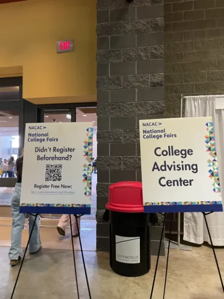 Navigation to Story: Watertown Juniors Attend Hartford College Fair for Future Opportunities